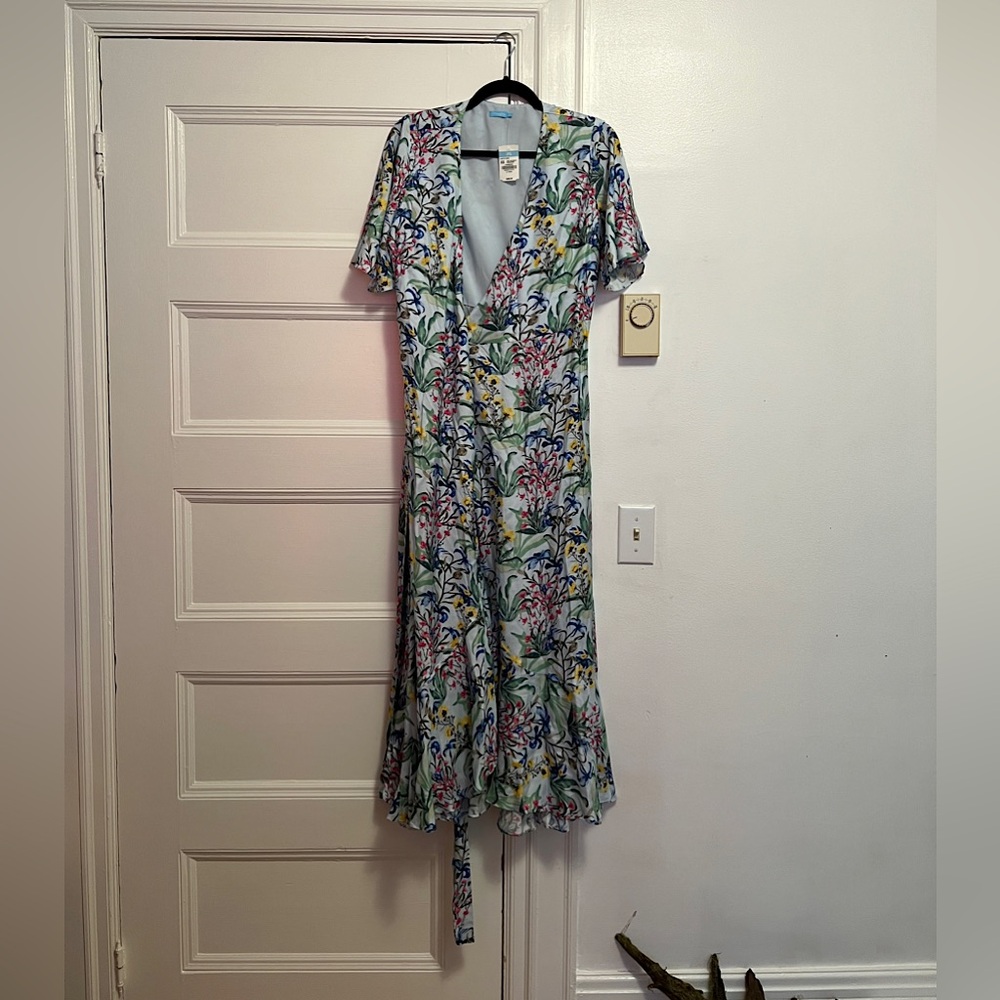 J. McLaughlin “Audette Dress - Light Blue/Multi Gardenside” Silk Dress. Size XS.